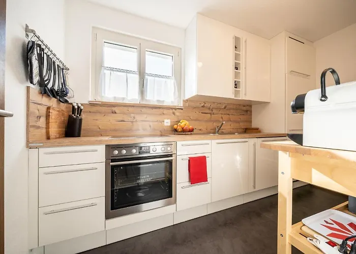 2202 Stilvolle 3,5 Zimmer Wohnung Im Alpinen Stil Eingerichtet Vulpera photo