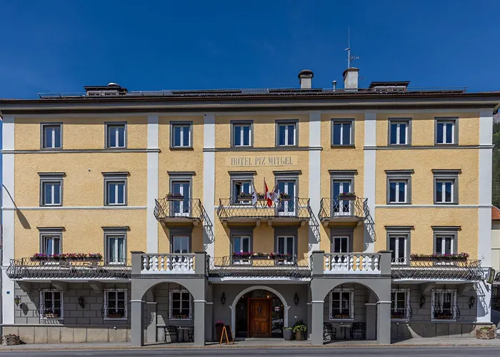 Hotel Piz Mitgel Savognin photo