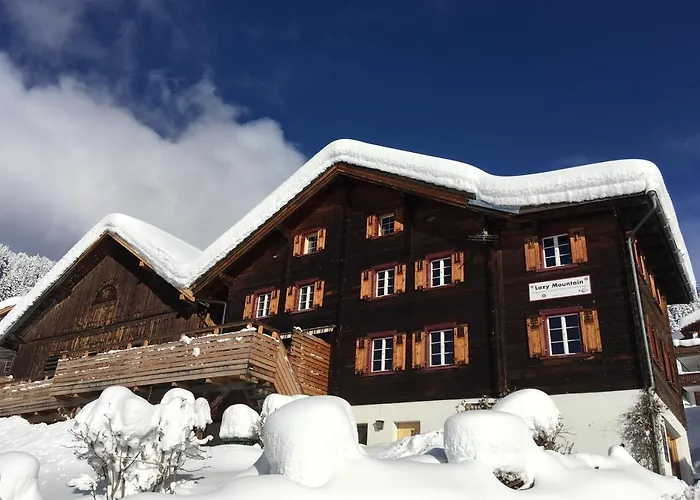 Lazy Mountain Hostel Ladir photo