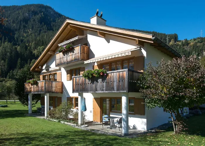 Ferienwohnungen Muntschi Andeer photo